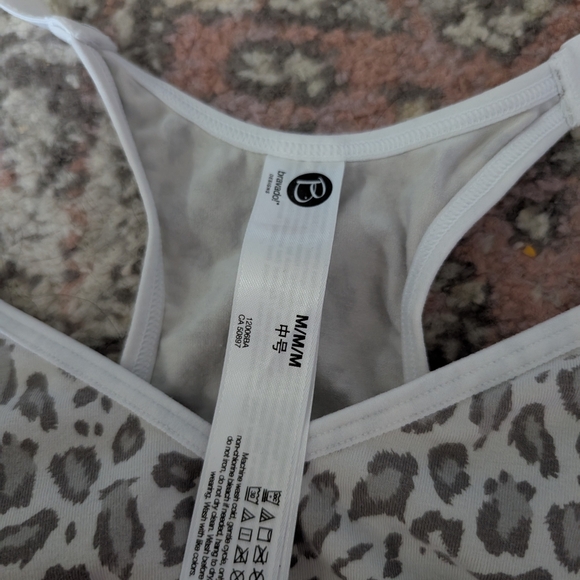 Bravado Leopard Print and Gray Sports Bras Bundle 1 Small 1 Medium Nursing - Picture 4 of 4